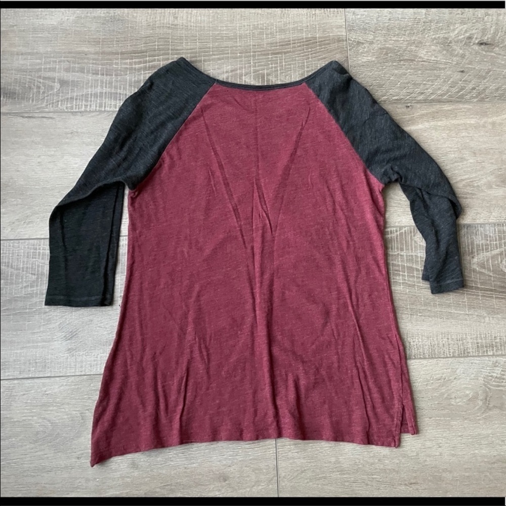 KISS Tee in Burgundy Size XL - Picture 3 of 3